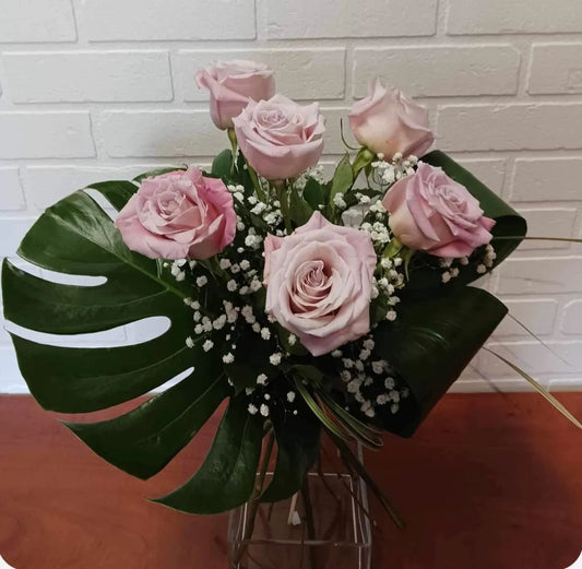 6 roses rose